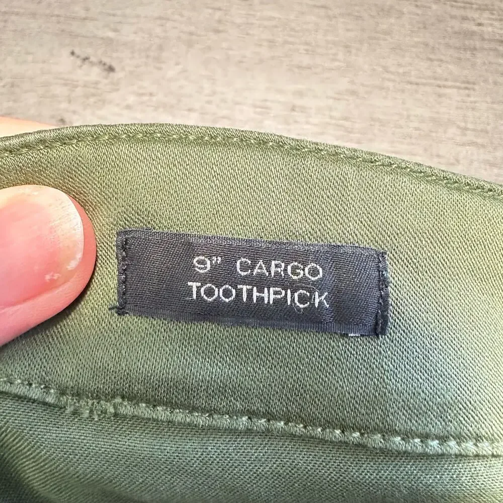 NWT J. Crew 9" Cargo Toothpick Pant Green 26 - Picture 9 of 16
